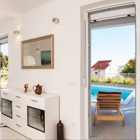 Magnificent With Pool, Hot Tub, Sea View, Sauna Mimice