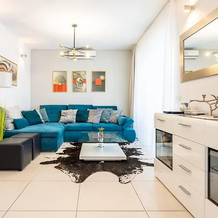 Magnificent With Pool, Hot Tub, Sea View, Sauna