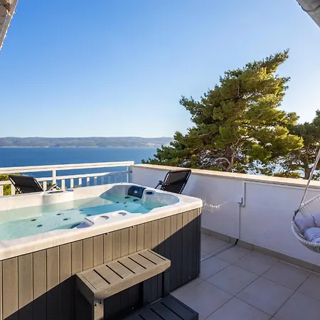 Magnificent With Pool, Hot Tub, Sea View, Sauna Villa *