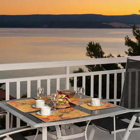 Villa Magnificent With Pool, Hot Tub, Sea View, Sauna