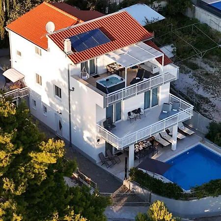 فيلة Ella Estelle With A Heated Pool, Hot Tub, Sauna *