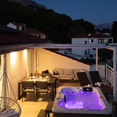 Ella Estelle With A Heated Pool, Hot Tub, Sauna וילה