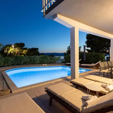 Ella Estelle With A Heated Pool, Hot Tub, Sauna וילה