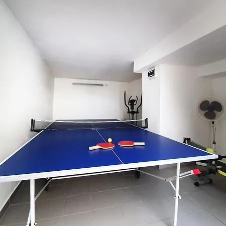 Ella Estelle With A Heated Pool, Hot Tub, Sauna וילה